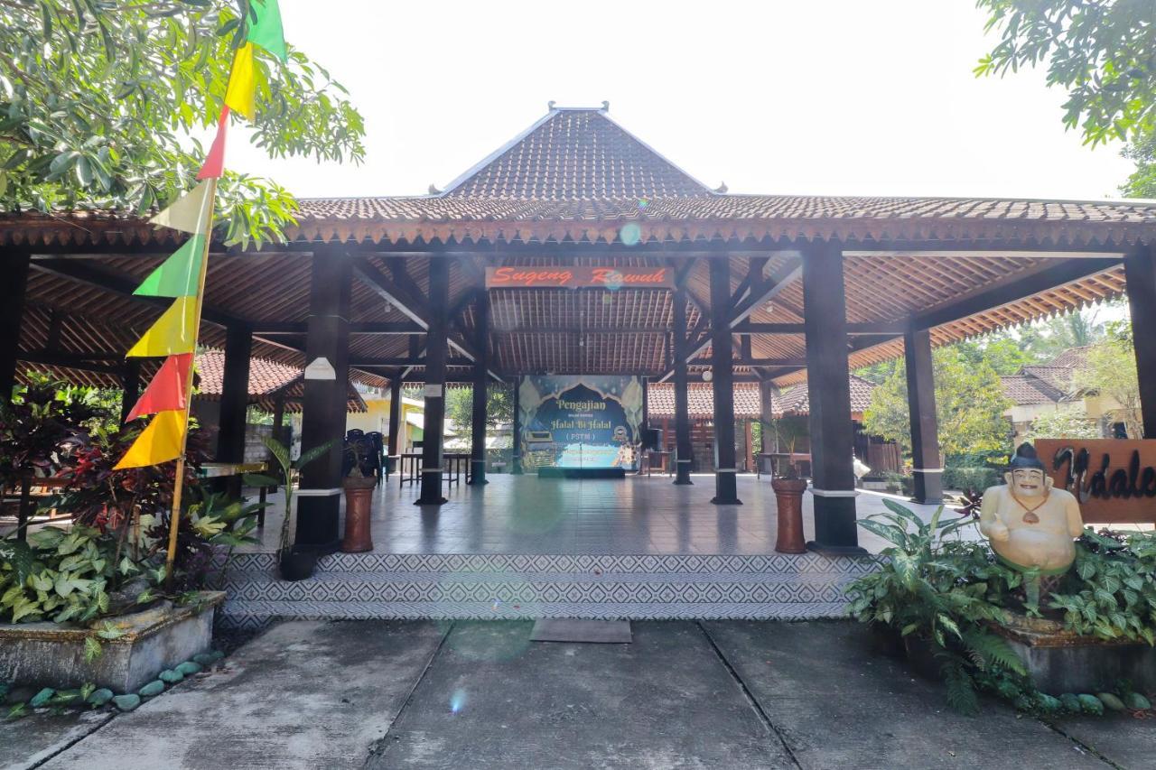 Hotel Omah Rohadi Syariah By Ndalem Beong Magelang Esterno foto