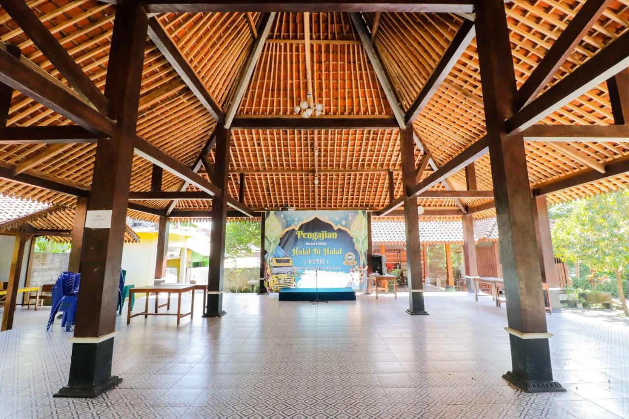 Hotel Omah Rohadi Syariah By Ndalem Beong Magelang Esterno foto